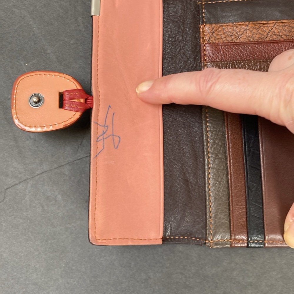 patchwork leather trifold wallet pen mark callout otherwise perfect condition - Picture 5 of 15